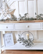 Load image into Gallery viewer, Pinecone and Leaf Hooped Candle Holder with White Berries