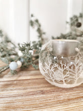 Load image into Gallery viewer, Glass Christmas Scene Tealight Holder