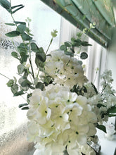 Load image into Gallery viewer, Artificial Natural Green Eucalyptus Stem