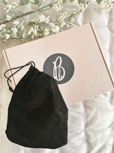 Load image into Gallery viewer, Brass Bumble Bee Ring Door Knocker -Gold Brass Finish