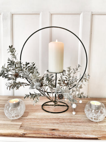 Pinecone and Leaf Hooped Candle Holder with White Berries 