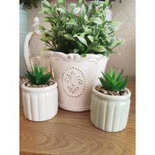Load image into Gallery viewer, Small artifical potted succulents 
