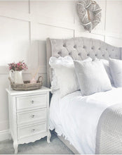 Load image into Gallery viewer, Isabella Round Chunky Kubu Wicker Tray
